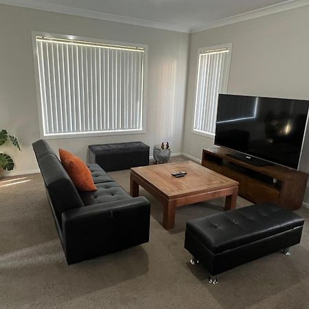 הוילה Schofields 4Br House For Whole Family מראה חיצוני תמונה